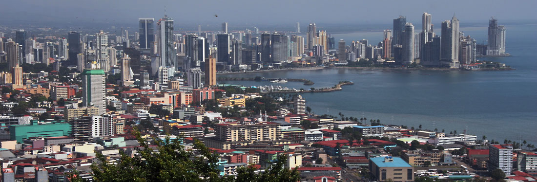 panama_city_cerro_ancon.jpg (374248 bytes)